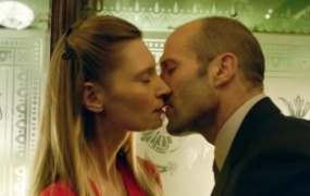 动作电影《蜂鸟特攻》解说文案 鉴赏影评 观后感【含链接】