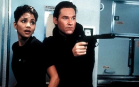 动作电影《最高危机》解说文案