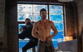 动作电影《领袖水准》解说文案