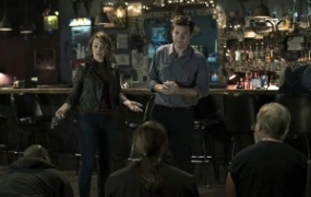 悬疑电影《游戏之夜》解说文案